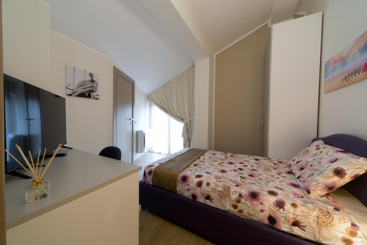 Slow Chic Apartment Beb Policlinico Messina Exterior photo