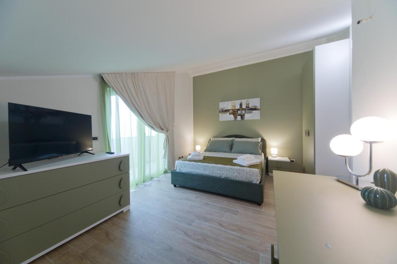 Slow Chic Apartment Beb Policlinico Messina Exterior photo