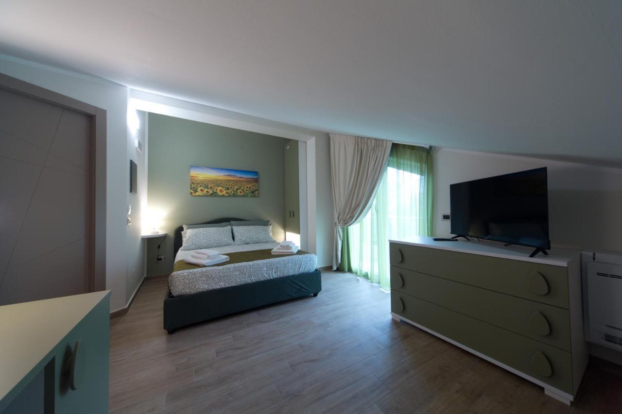 Slow Chic Apartment Beb Policlinico Messina Exterior photo